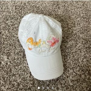 vintage 2000’s white baseball hat